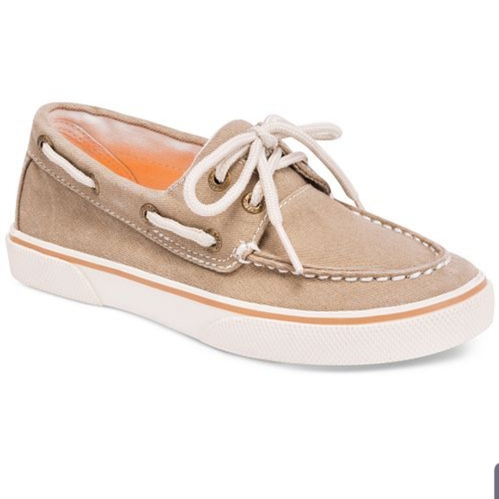 NWT Sperry Halyard Boat Shoe
